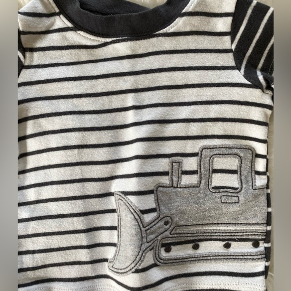 ⚫️5 for $25!⚫️ Baby boy 3-piece matching construction set - Picture 3 of 7